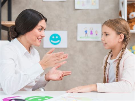 child psychologist atikokan Child Psychologists: What they do and how to become one Child psychologists assess and treat children and adolescents